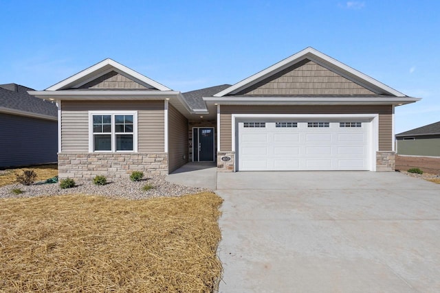 craftsman house with a garage