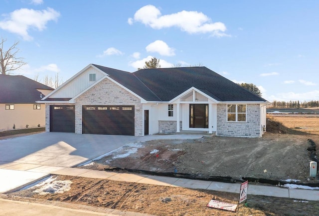 view of front facade with a garage