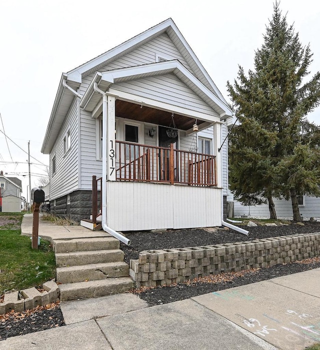 view of front facade featuring a porch