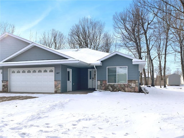 view of front of house featuring a garage