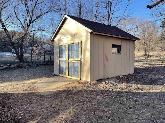 view of outdoor structure