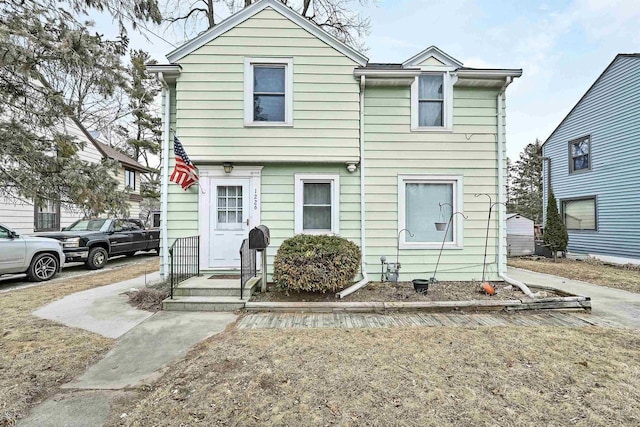 view of front of property