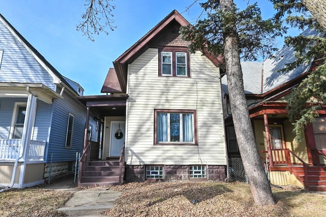 view of front of property