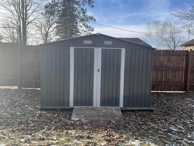 view of outbuilding