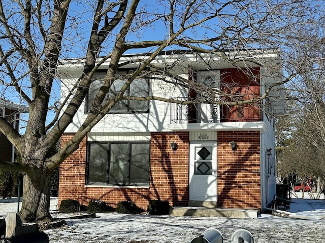 view of front of property