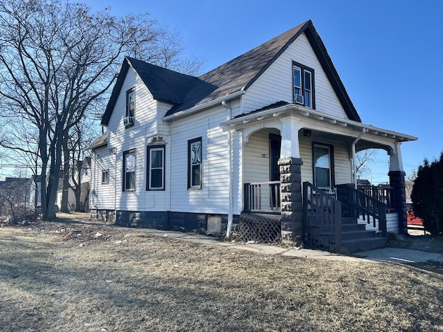 view of front of house with covered porch