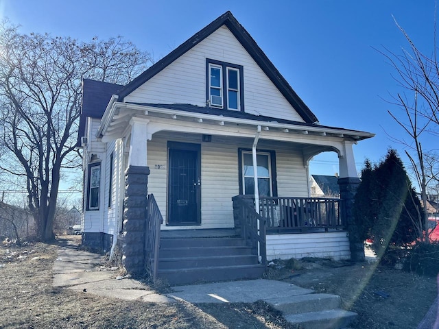 2025 W Center St, Milwaukee, WI 53206 - bungalow featuring a porch