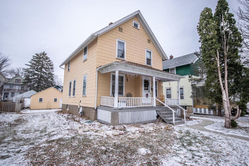 view of front of property with a porch