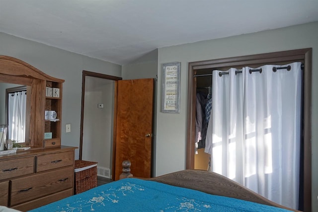 bedroom featuring a closet