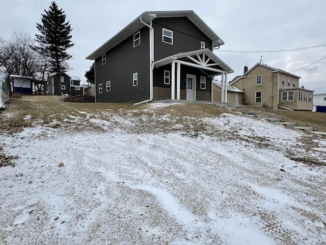 view of front of property