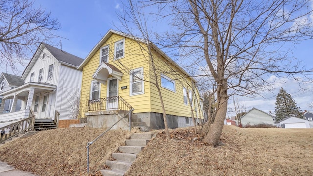 view of front of home