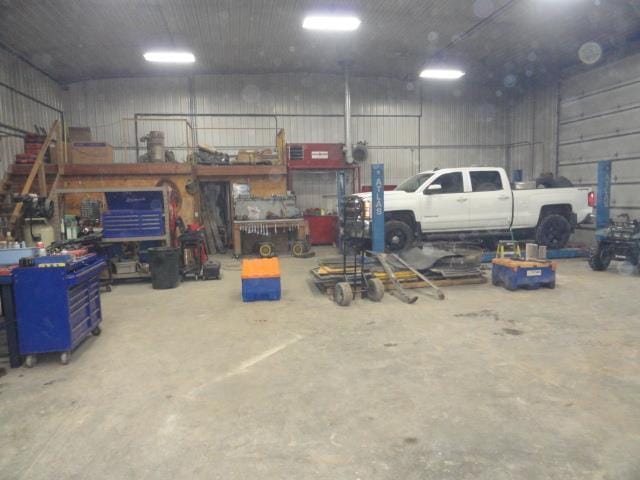 N8621 5th Rd, Westfield, WI 53964 - garage with a workshop area