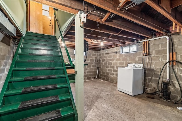 basement featuring washer / clothes dryer