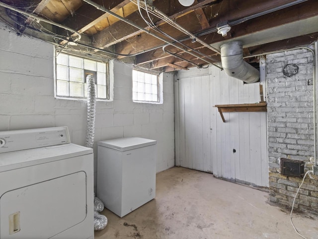 laundry area featuring washer and clothes dryer