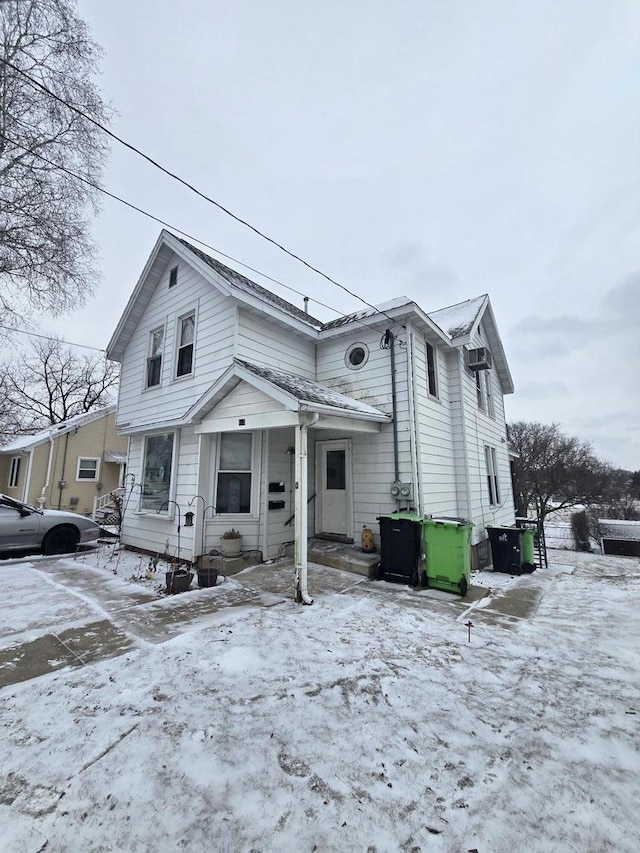 view of front of house