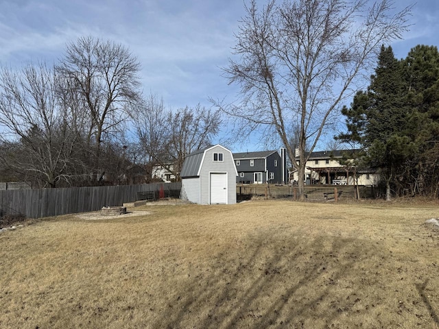 view of yard with a shed