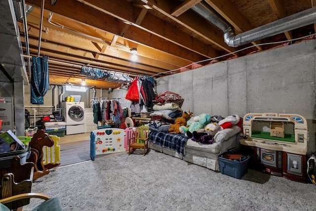 basement featuring washer / dryer