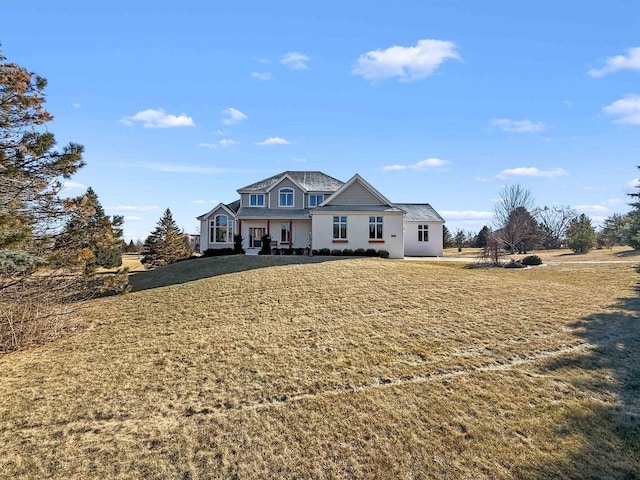 view of front of house with a front yard