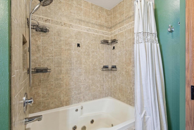 bathroom featuring shower / bath combo with shower curtain