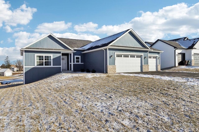 view of front of house featuring a garage