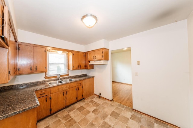 kitchen featuring sink