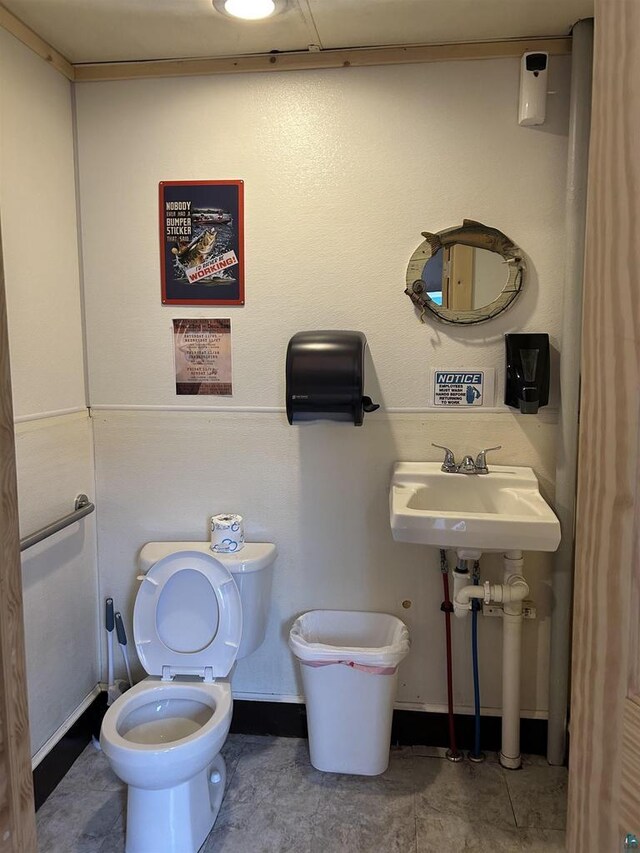 59460 Main St, Mason, WI 54856 - bathroom with toilet