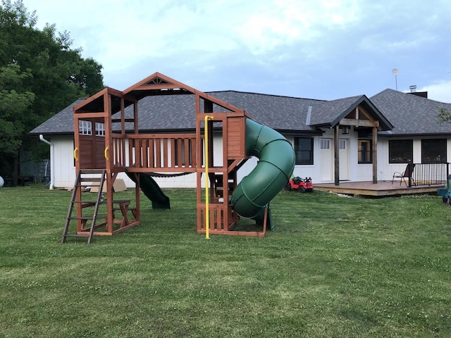 view of jungle gym featuring a yard