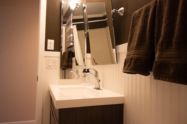 bathroom featuring vanity