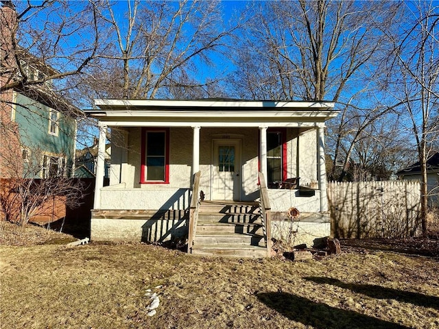 bungalow featuring a porch