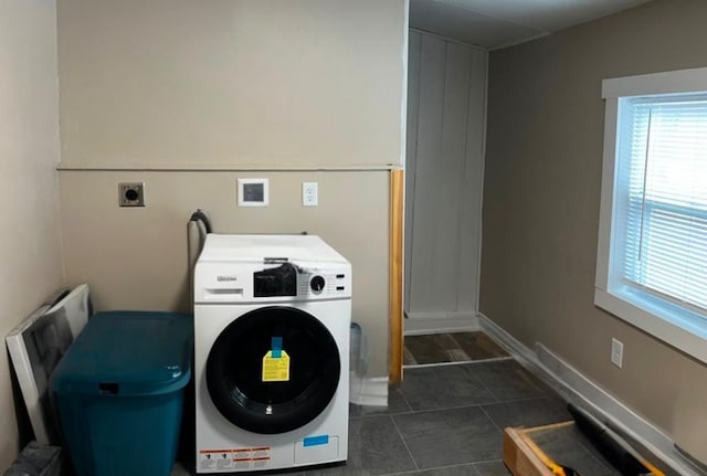 laundry room featuring washer / clothes dryer