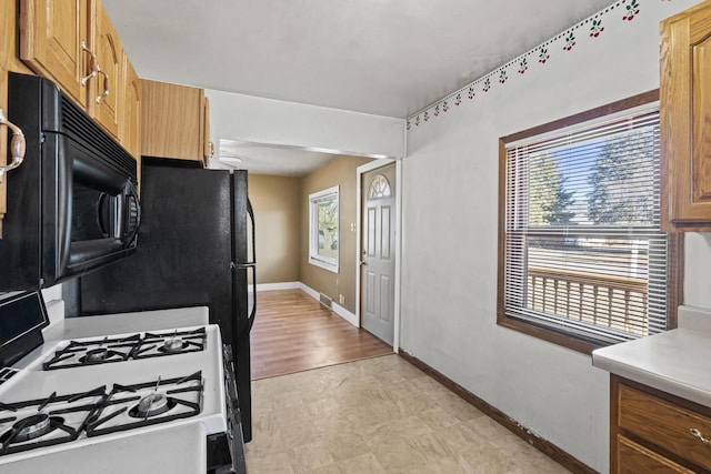 kitchen with range with gas cooktop