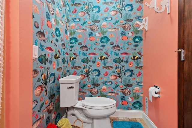 865 Richmond Way, Nekoosa, WI 54457 - bathroom with toilet and baseboards