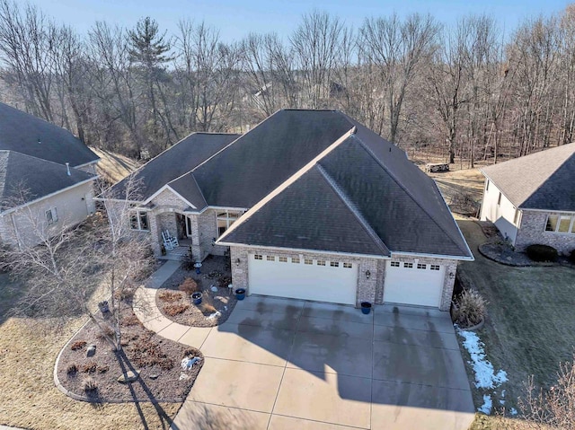 view of front of house featuring a garage