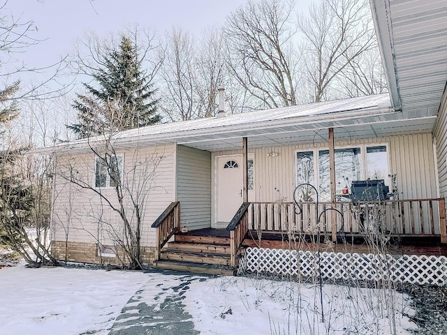 view of front of home featuring covered porch