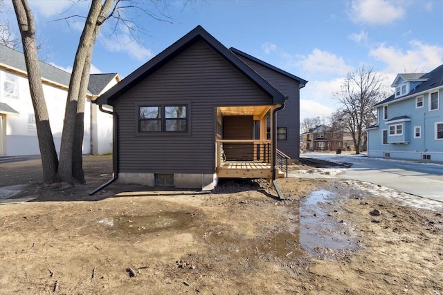 view of front of house with covered porch