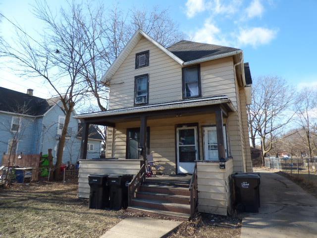 view of front of property with a porch