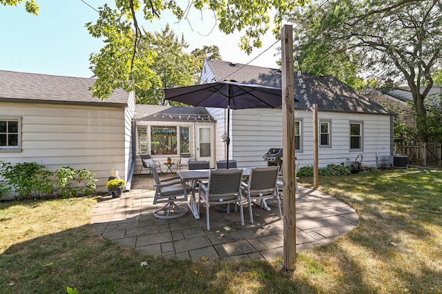 view of patio featuring central AC unit