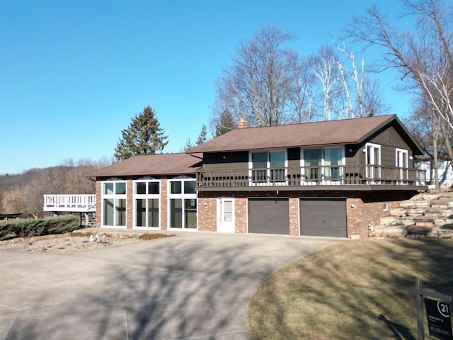 view of front of house featuring a garage