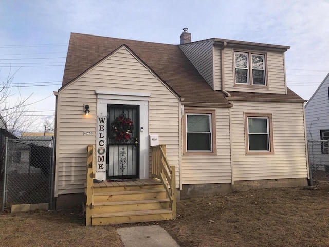 view of front of property