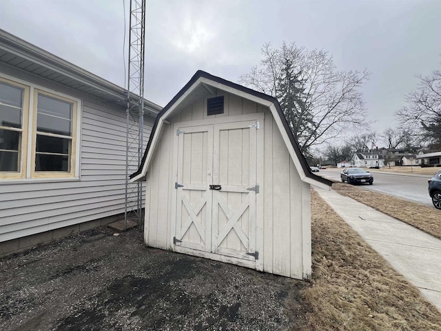 view of outbuilding