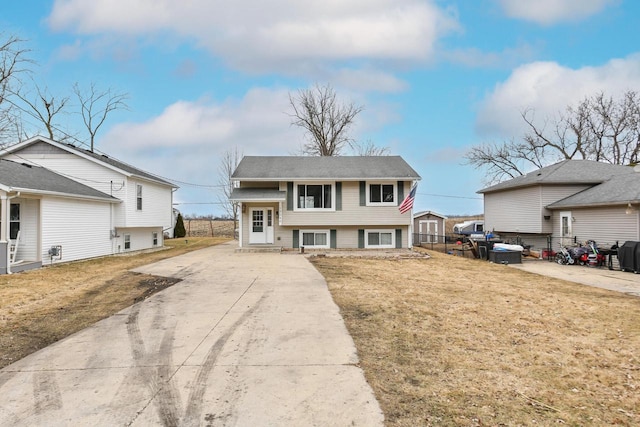 view of front of home with a front yard