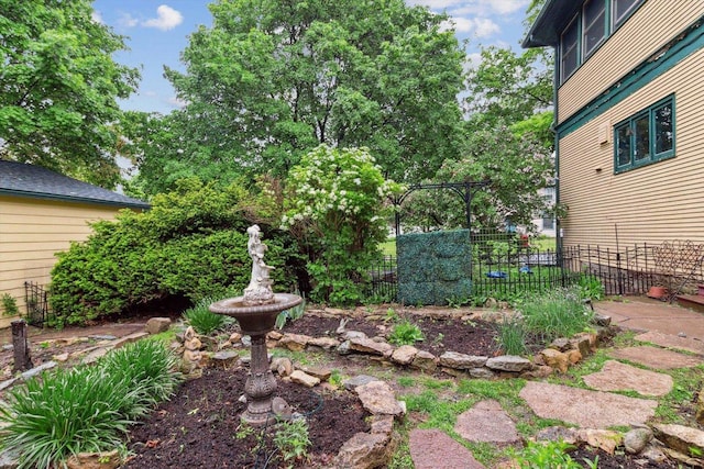 126 E Washington St, Stoughton, WI 53589 - view of yard