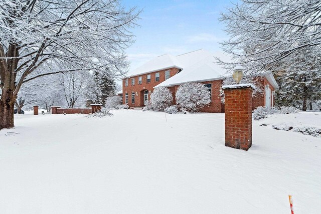 2532 Huntington Way, Suamico, WI 54173 - view of snow covered exterior