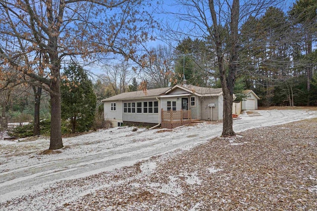 view of front facade with a garage