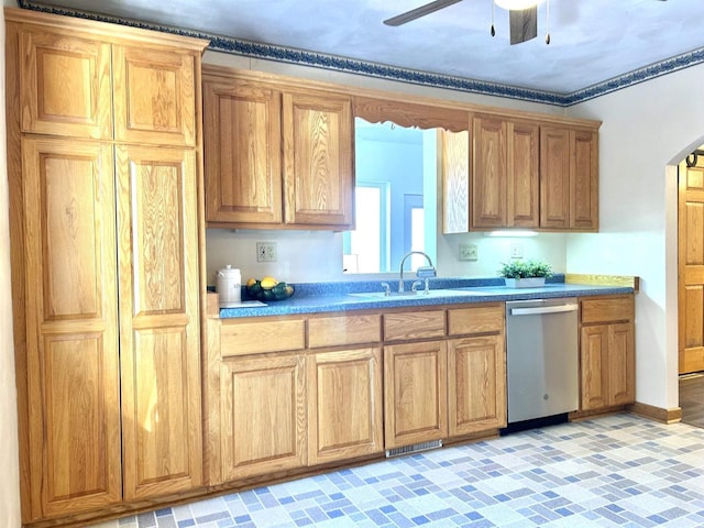 kitchen with dishwasher, sink, and ceiling fan