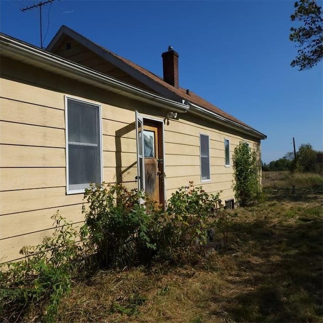 view of property exterior