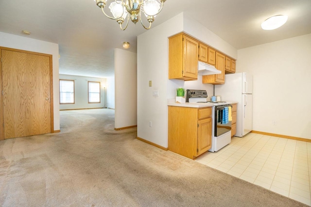 kitchen featuring light carpet, white appliances, an inviting chandelier, and under cabinet range hood