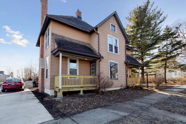 view of front facade featuring covered porch