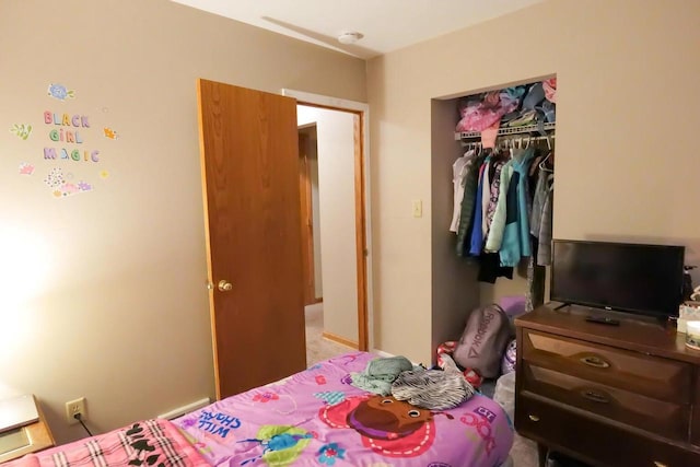 bedroom featuring a closet