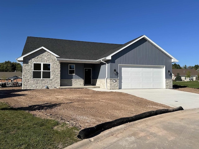 view of front facade with a garage